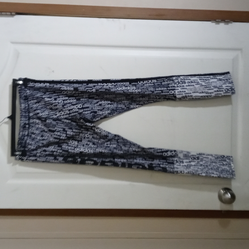 Adidas leggings